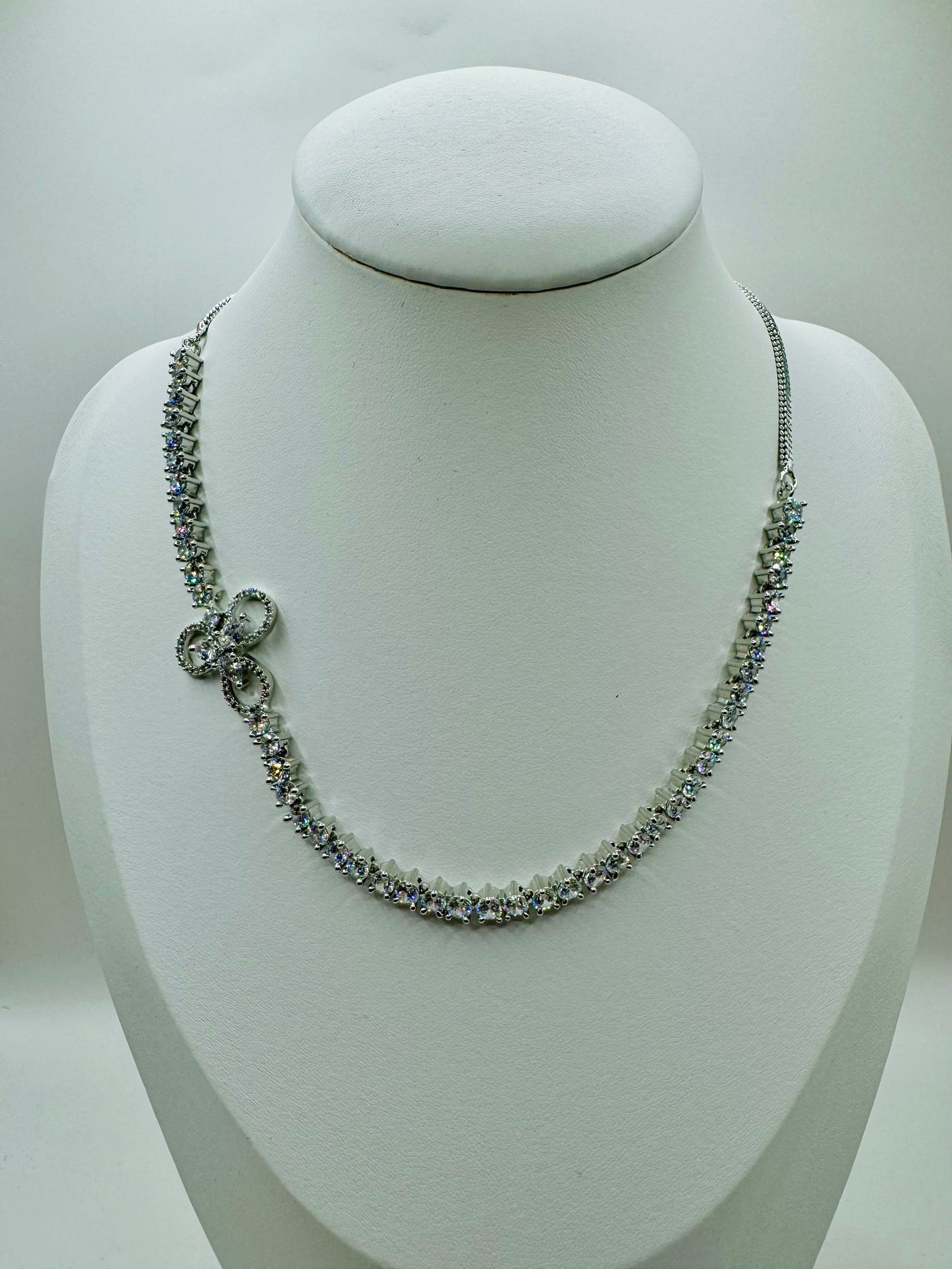 Collar Necklace