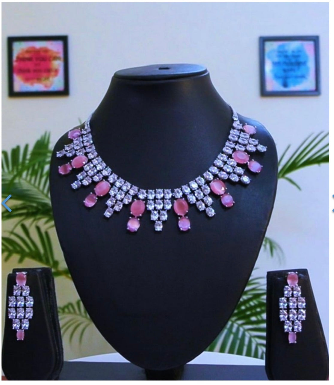 Collar Necklace