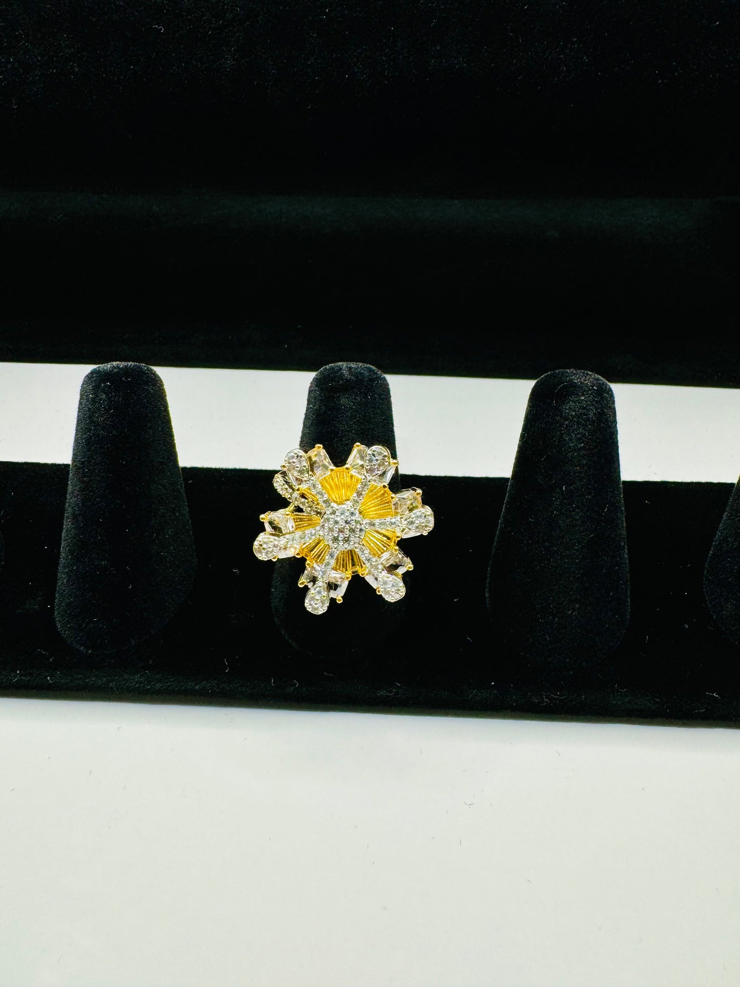 Adjustable CZ finger ring