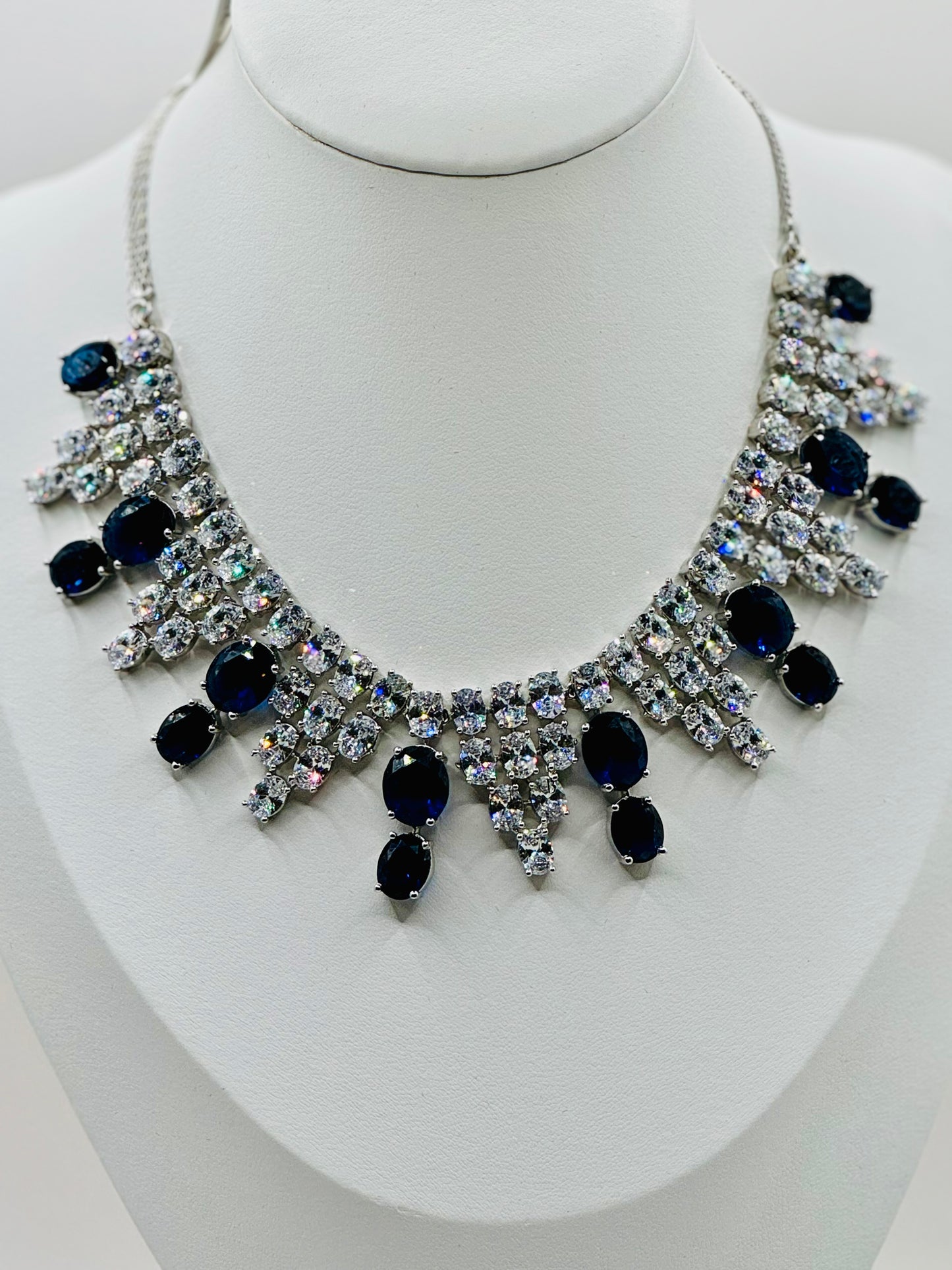 Collar Necklace