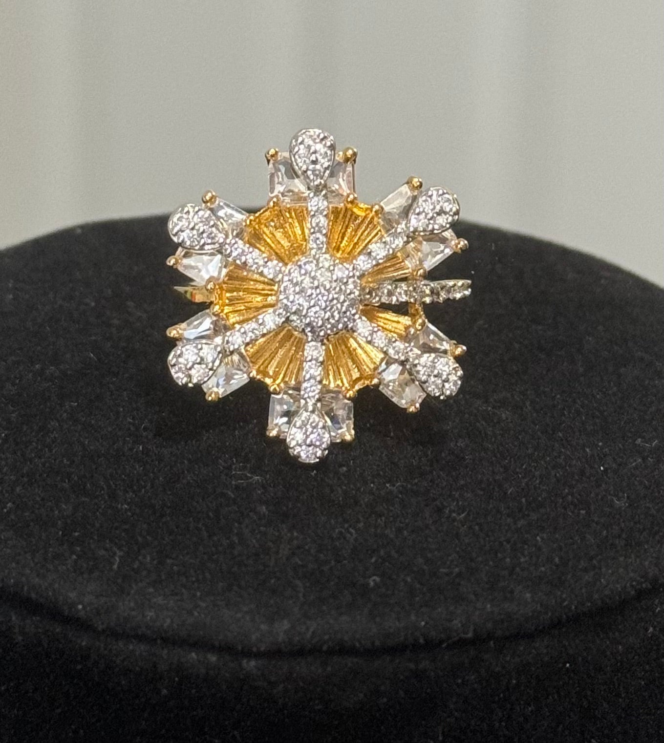 Adjustable CZ finger ring