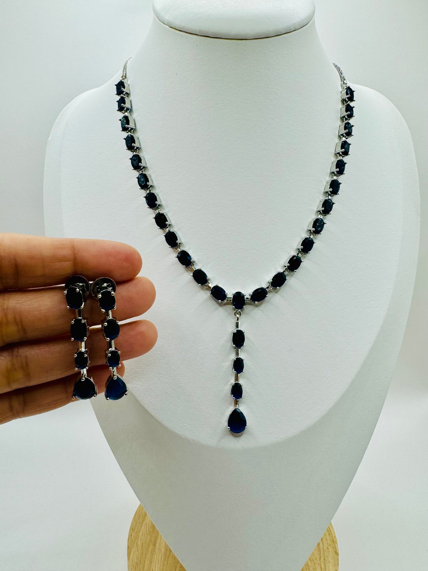 Light Weight Dailywear Necklace