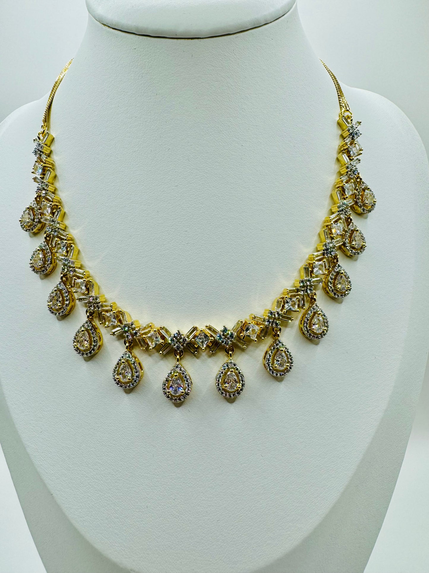 Smart Alternative to Expensive Diamond Jewelry