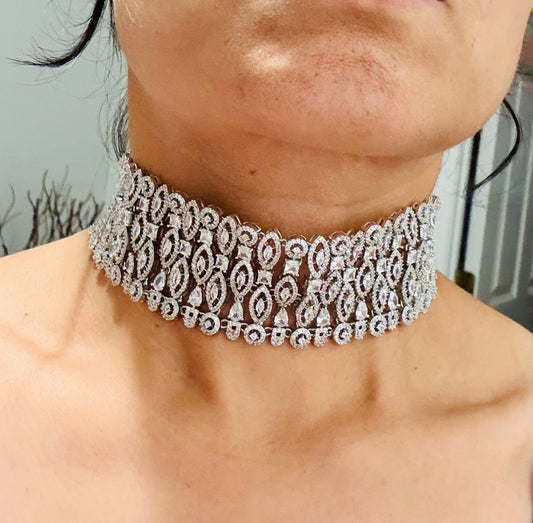 Choker Necklace with Earrings