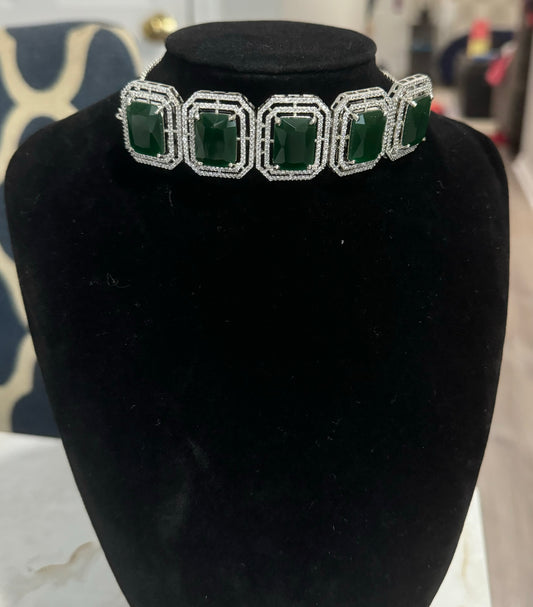 Emerald Inspired Green Stone Fashionable Flair: Valentine's Jewelry with Style