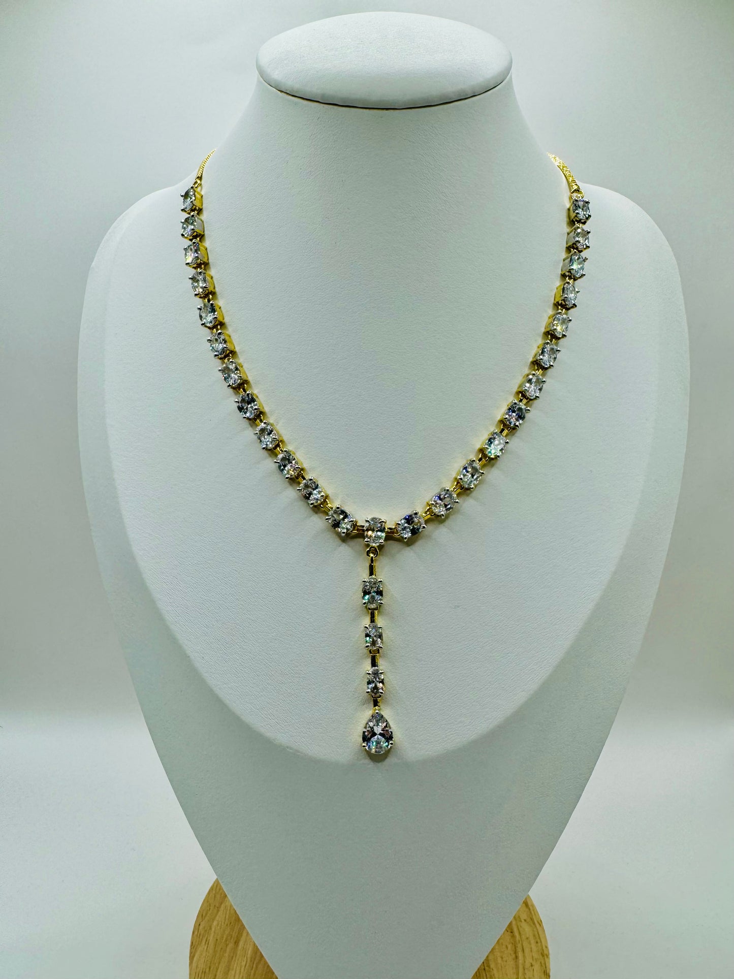 Light Weight Dailywear Necklace