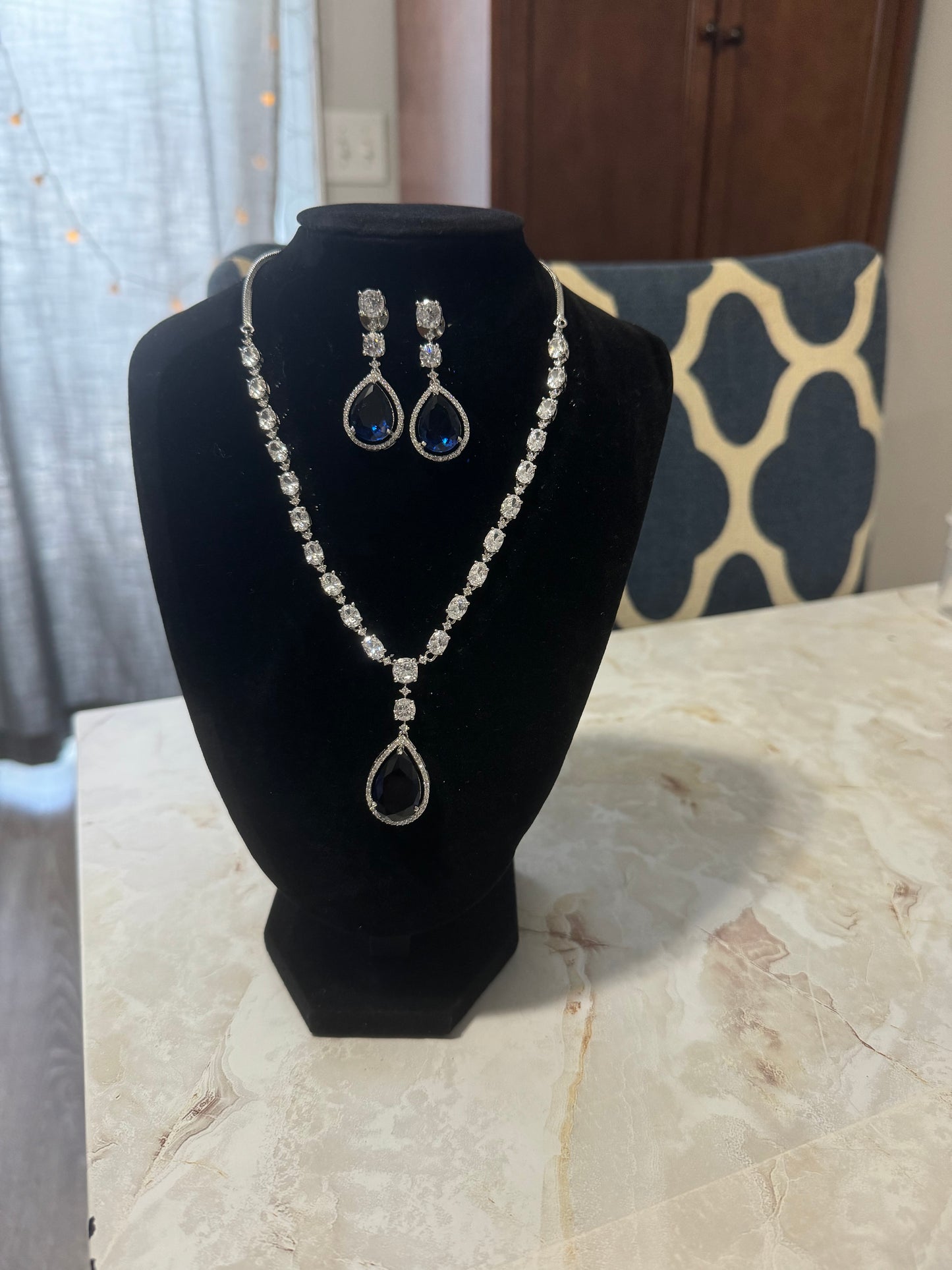 AD Pendant set with Earings